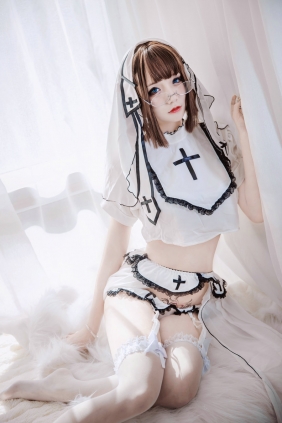 COS妹子仙九Airi - 修女 [45P-378MB]