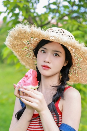 [YITUYU]艺图语 2025.07.23 这个夏天和西瓜一样甜 小苏西。[20P-120MB]