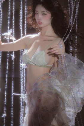 [YITUYU]艺图语 2025.07.10 月光蝴蝶女神 桃良阿宅 [30P-699MB]