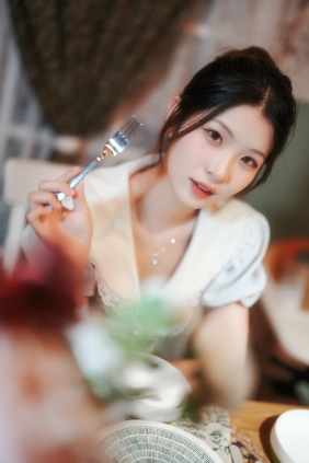 [YITUYU]艺图语 2025.08.16 福州宜家拍照-小清新 我的小助理 [42P-730MB]