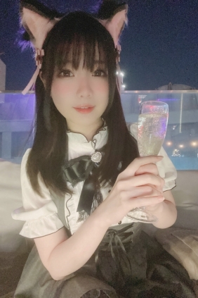微博妹纸霜月shimo - 一緒に飲みますか？[19P-125MB]