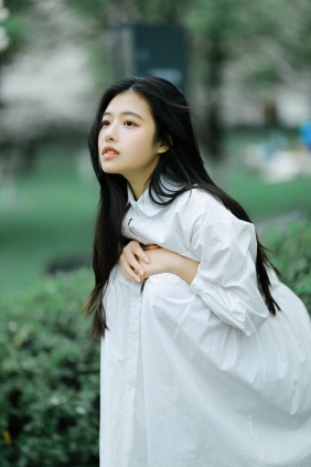 [YITUYU]艺图语 2025.04.06 樱花少女 龙星儿 [30P-358MB]