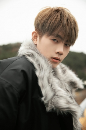 [YITUYU]艺图语 2025.10.03 公路潮境：冷感型格的山海漫游 川 [60P-1.25GB]