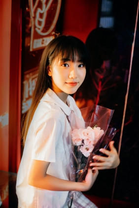 [YITUYU]艺图语 2025.08.04 深夜港湾 简小橙 [22P-455MB]