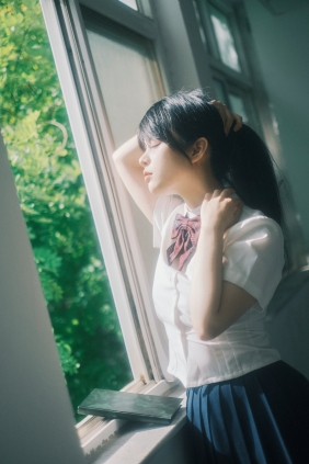 [YITUYU]艺图语 2025.07.17 窗 芝士打人 [18P-165MB]