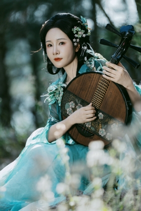 [YITUYU]艺图语 2025.07.21 SONY A7C2直出人像 小叶子 [22P-154MB]