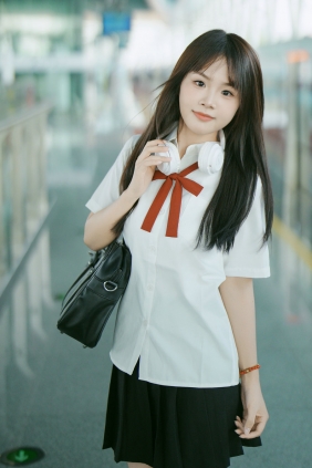 [YITUYU]艺图语 2025.08.28 日系人像拍摄 小猪困了 [20P-248MB]