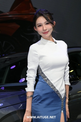 精选街拍视频 No.10064 爱穿肉丝的小闹 [174P-3.53GB]