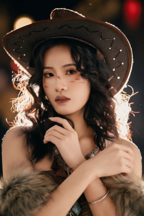 [YITUYU]艺图语 2025.04.29 野蛮公主 廖晓岚 [17P-209MB]