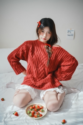 [YITUYU]艺图语 2025.08.16 草莓 小白裙室内 静静已 [16P-101MB]