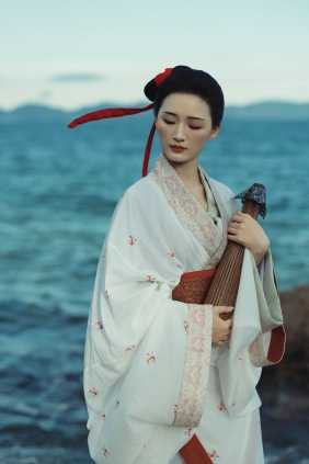 [YITUYU]艺图语 2025.08.26 沧海飞尘 谢添丽 [32P-658MB]