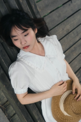 [YITUYU]艺图语 2025.06.11 快乐就像蝴蝶一样短暂停留 夏了个夏天 [15P-117MB]