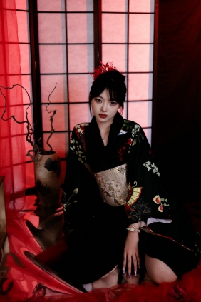 [YITUYU]艺图语 2025.07.31 血色和服 ## [25P-387MB]