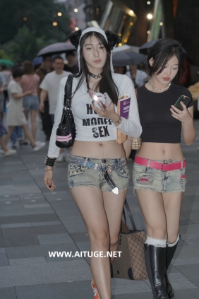 精选街拍视频 No.9803 牛仔热裤美女 [62P-799MB]