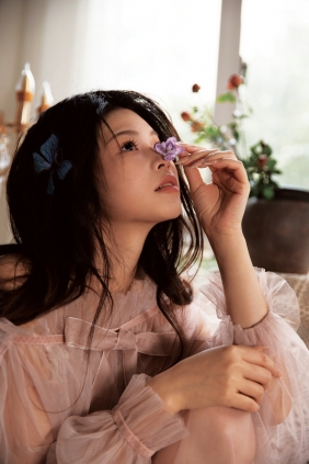 [YITUYU]艺图语 2025.04.05 紫色 困困不困了 [25P-355MB]