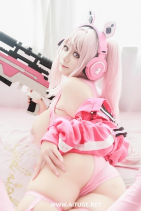 阿雪雪 - 爱丽丝泳装 [94P1V-1.35GB]