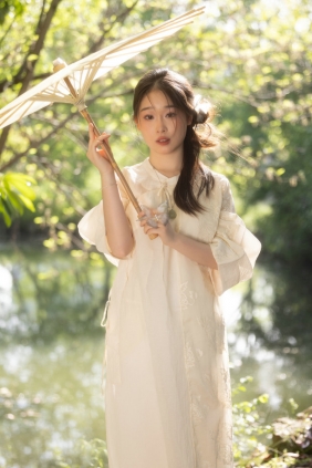 [YITUYU]艺图语 2025.04.06 丛林精灵 秋秋 [20P-230MB]