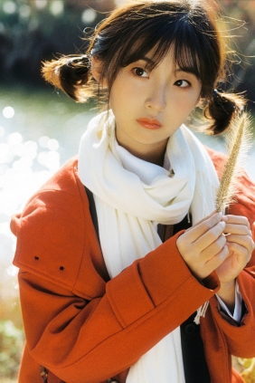 [YITUYU]艺图语 2025.07.31 秋故事 鱼丸or阿莹 [18P-130MB]