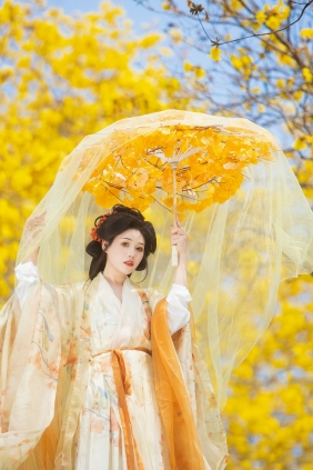 [YITUYU]艺图语 2025.09.28 谁能拒绝黄色的花海！！！阿程程 [10P-98MB]