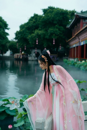 [YITUYU]艺图语 2025.08.27 夏雨荷 温迪 [20P-321MB]