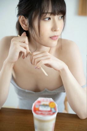 瀧本雫葉 - Only One [101P50MB]