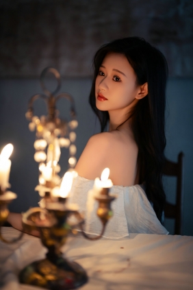 [YITUYU]艺图语 2025.06.19 寻觅黑夜的光 晓晓 [16P-277MB]