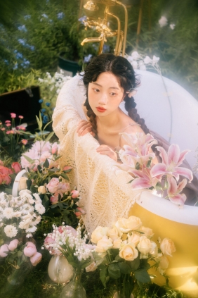 [YITUYU]艺图语 2025.04.25 初夏的味道 浅尧子 [16P-207MB]