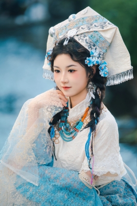 [YITUYU]艺图语 2025.04.26 壮家人壮家衣 小林 [14P-195MB]