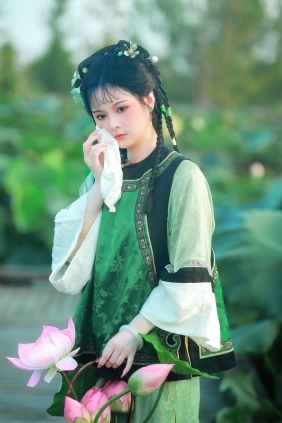 [YITUYU]艺图语 2025.06.29 夏雨荷 6161 [16P-38MB]