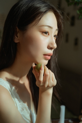 [YITUYU]艺图语 2025.07.01 夏天是一种感觉 依依 [18P-229MB]