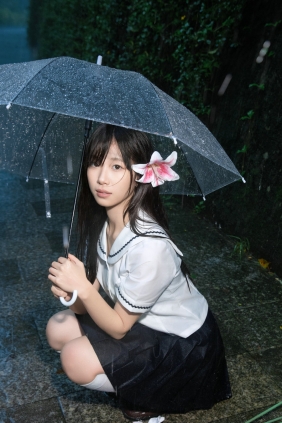 [YITUYU]艺图语 2025.08.21 你是常年大雨但不溃烂的森林 Saku4 [15P-207MB]