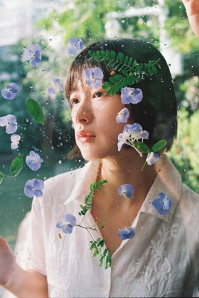 [YITUYU]艺图语 2025.06.27 光的绿意 Crystal啦 [13P-106MB]