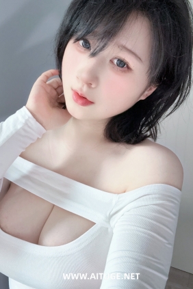 Zyra秋 - 妈妈的裙子 [47P-215MB]