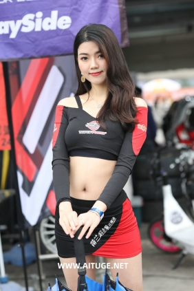 精选街拍视频 No.9331 红黑套装裙 [211P7V-6.11GB]