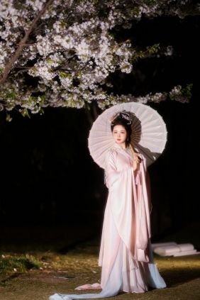 [YITUYU]艺图语 2025.08.08 神仙图 叶子 [16P-231MB]