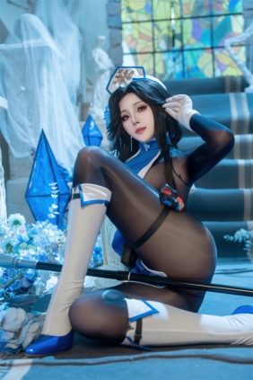 Natsuko夏夏子 - NIKKE胜利女神 梅登 冰玫瑰 [71P-660MB]