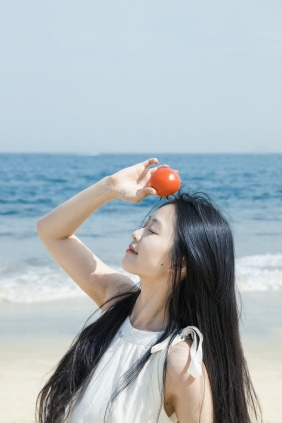 [YITUYU]艺图语 2025.06.08 海边金鱼 葡桃 [14P-158MB]