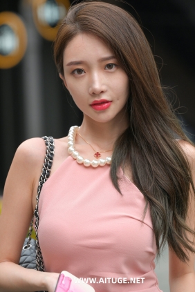 精选街拍视频 No.9718 搭讪粉裙美女 [448P-8.82GB]