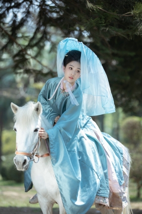 [YITUYU]艺图语 2025.04.07 雁回时 芝芝琪 [30P-338MB]