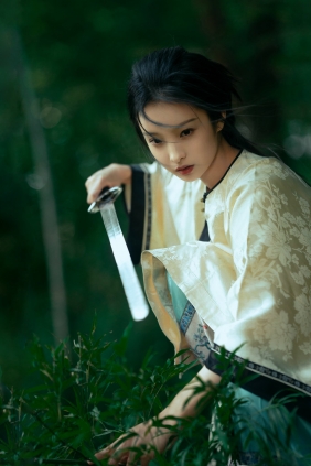 [YITUYU]艺图语 2025.04.19 卧虎藏龙 李钰_ayu [17P-423MB]