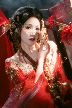 [YITUYU]艺图语 2025.09.19 红色锦鲤 阿程程 [14P-163MB]