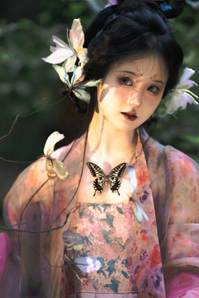 [YITUYU]艺图语 2025.06.14 蝴蝶公主 至春禾 [15P-455MB]