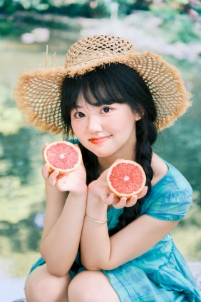 [YITUYU]艺图语 2025.07.26 西柚味的夏天 小梨花儿 [21P-411MB]