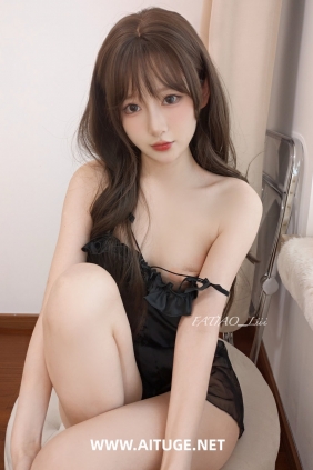 迷之呆梨(发条少女)[fantia] 2025年08月合集 [127P1V-450MB]