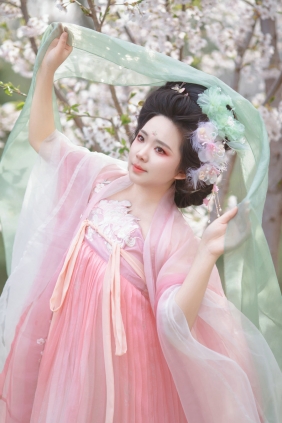 [YITUYU]艺图语 2025.09.30 樱语汉服 六六 [34P-476MB]