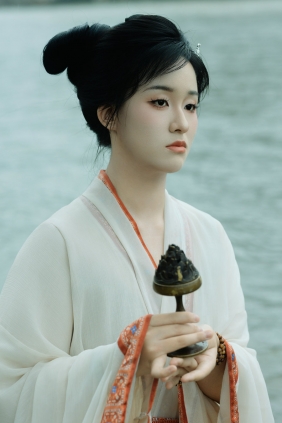 [YITUYU]艺图语 2025.08.07 山水之间 原地掉线去夜闹 [44P-525MB]