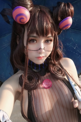 一笑芳香沁写真 - 紫式部 [34P-92MB]