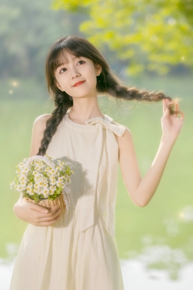 [YITUYU]艺图语 2025.04.20 清新湖畔 美美晓鱼 [16P-414MB]