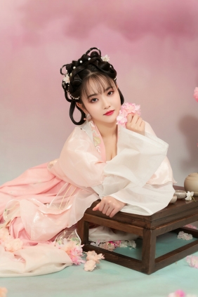 [YITUYU]艺图语 2025.08.14 桃花诺 诸葛 [21P-377MB]