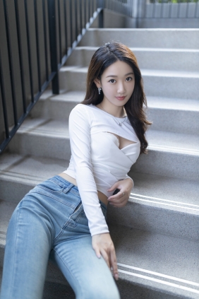 唐安琪户外牛仔裤写真 [81P-1.04GB]